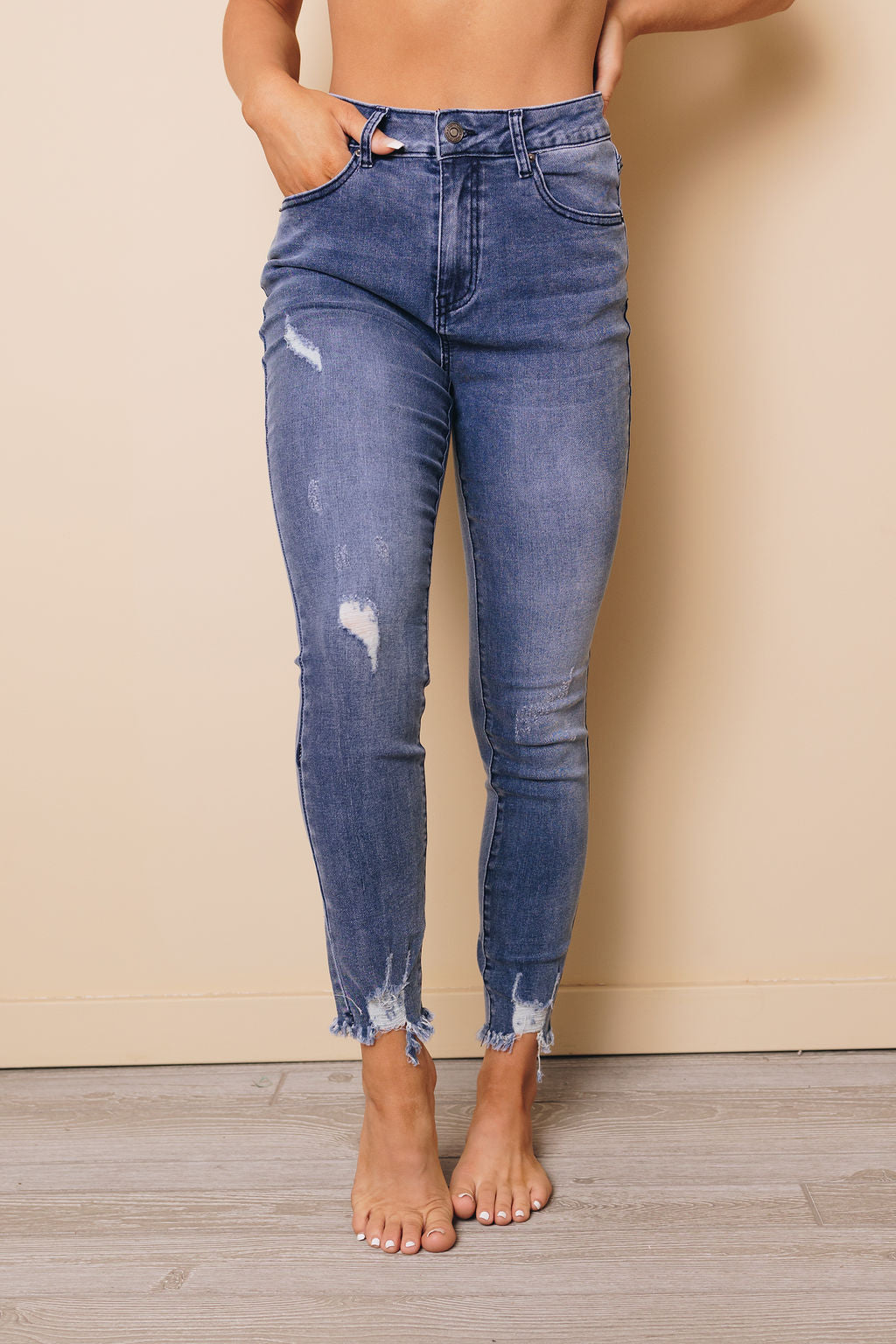 Ellen Frayed Skinnies