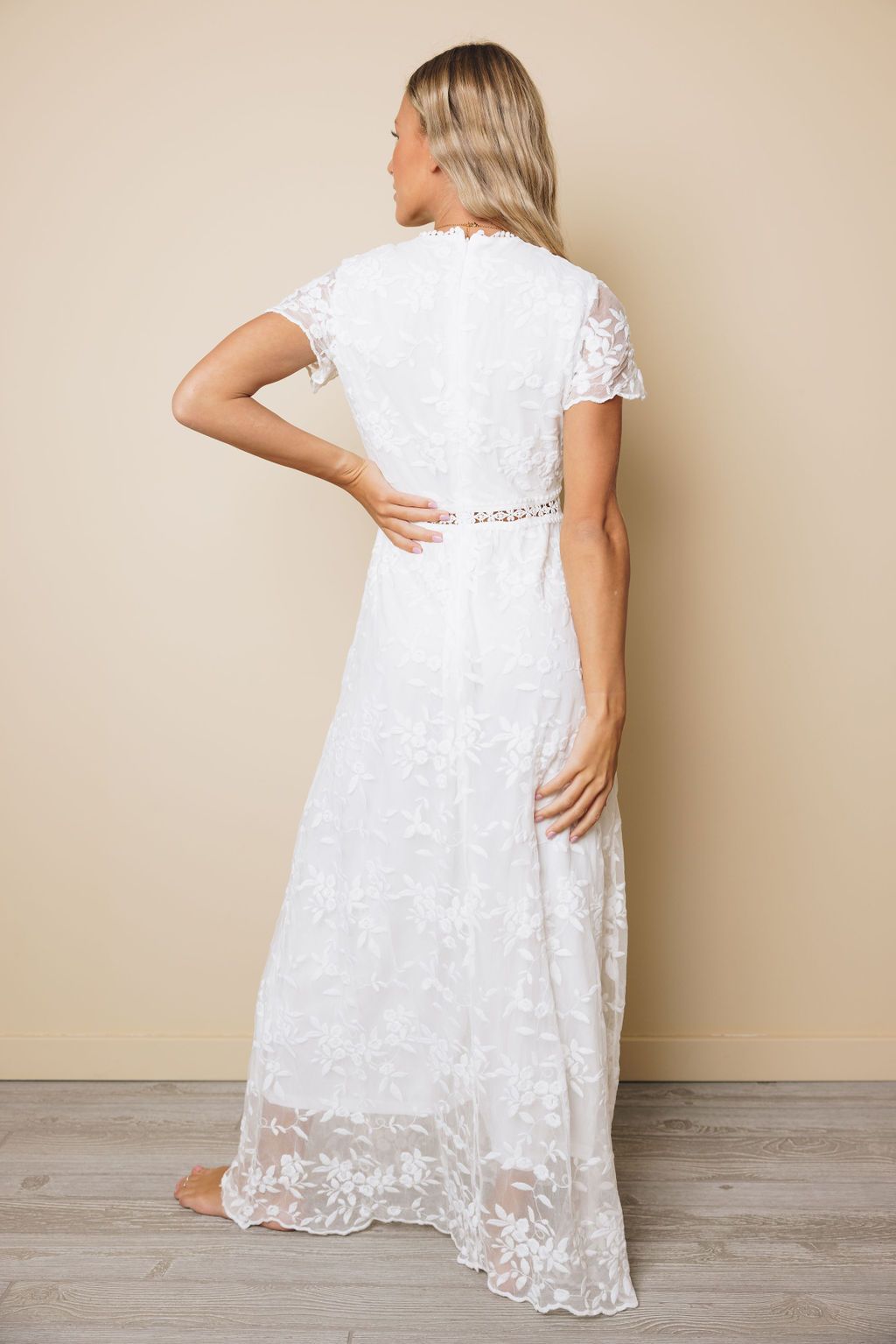 Darla Lace Maxi Dress