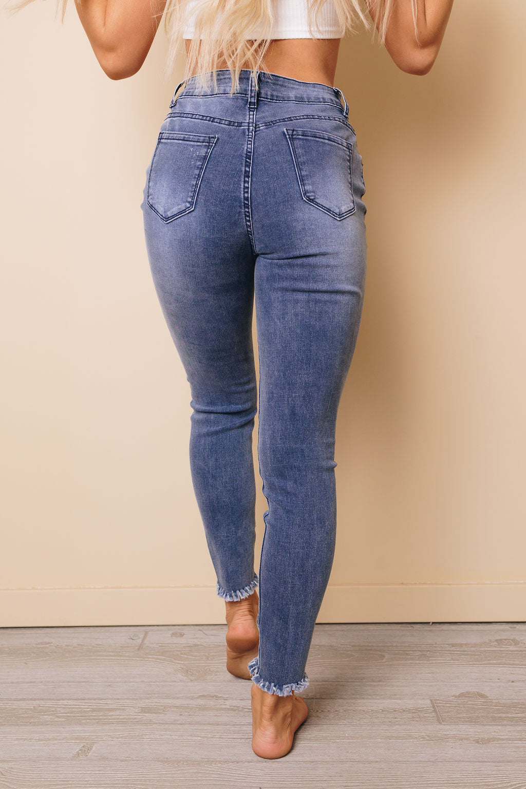 Ellen Frayed Skinnies