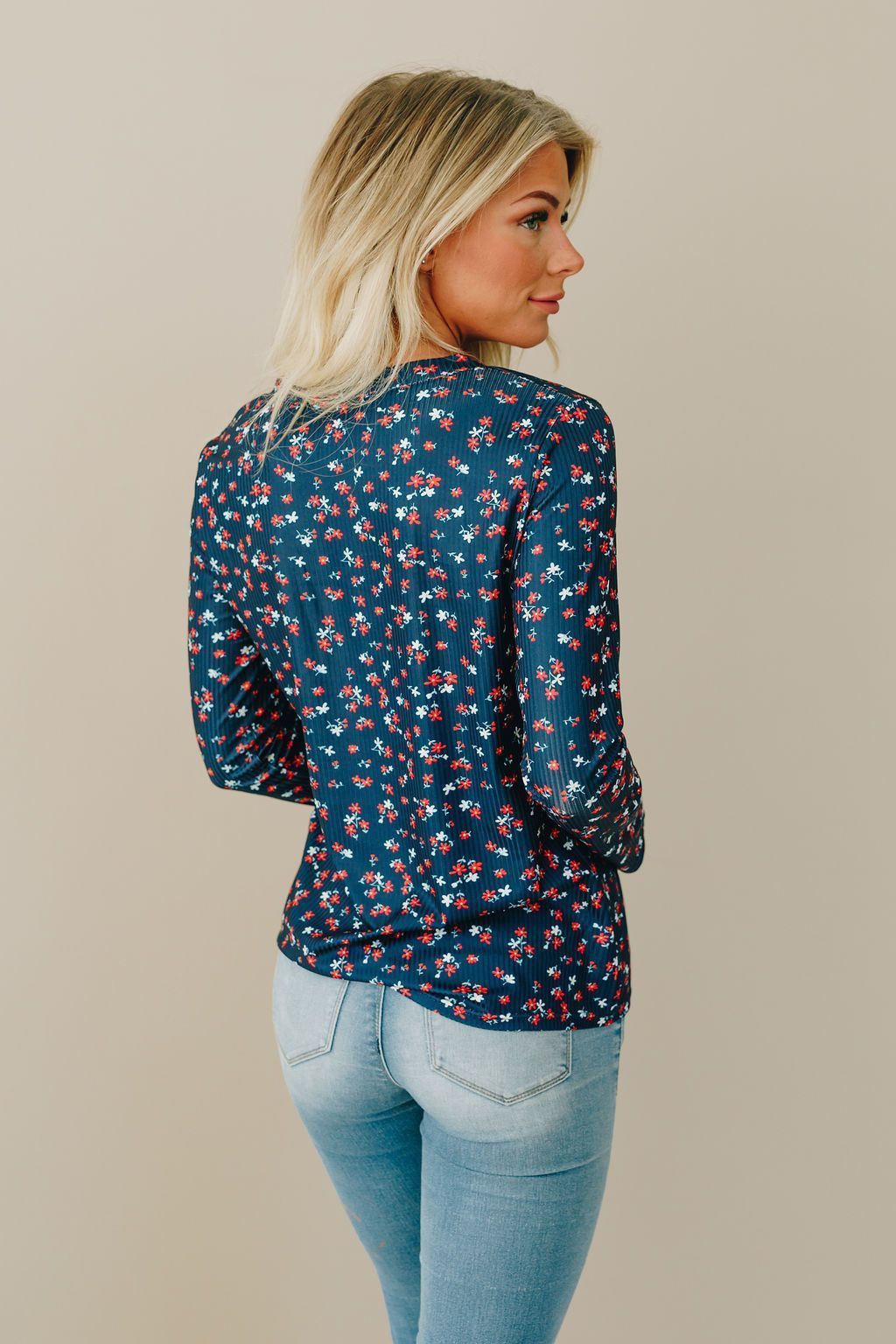 Dainty as a Daisy Long Sleeve Tee