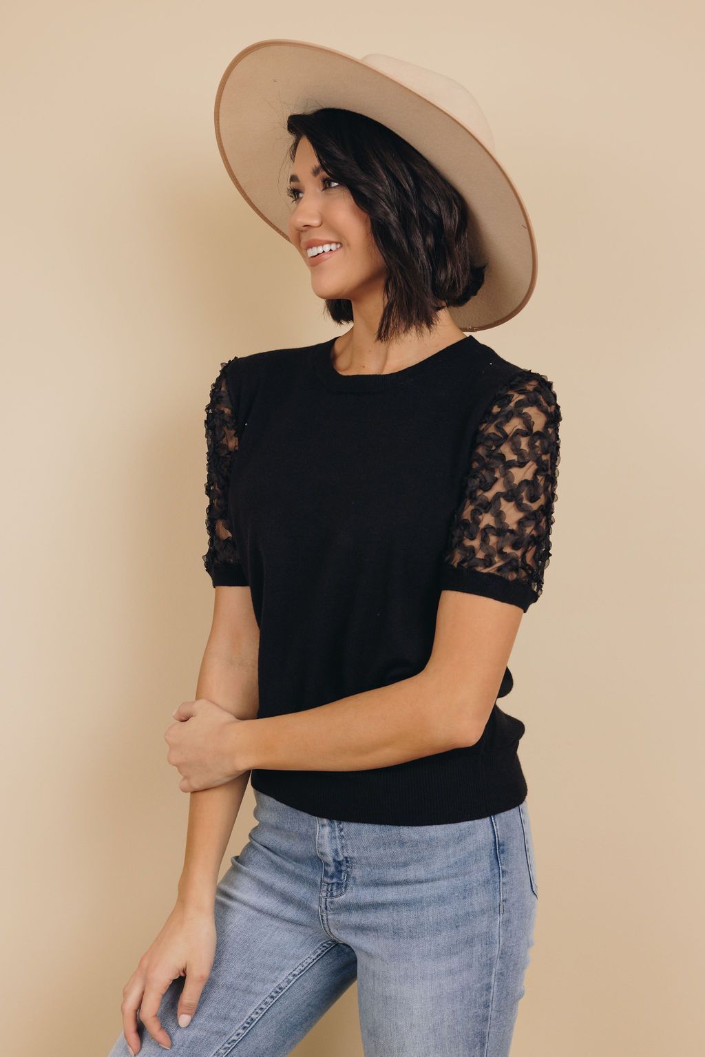 Daffne Sheer Sleeve Shirt