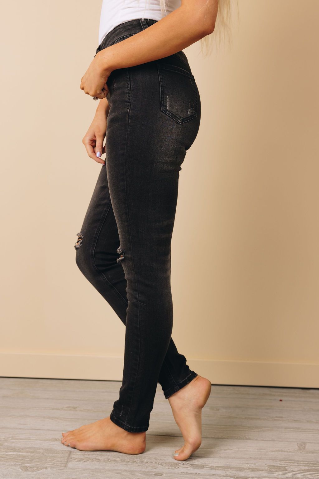 Anita Distressed Knee Skinny Jeans