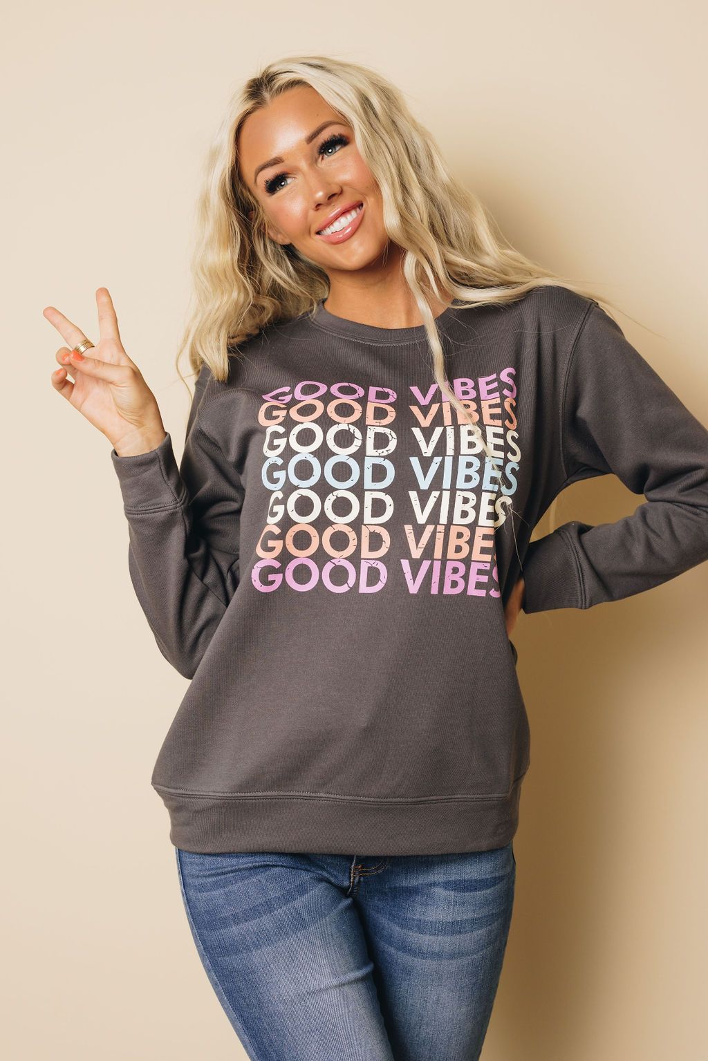 GOOD VIBES Sweatshirt