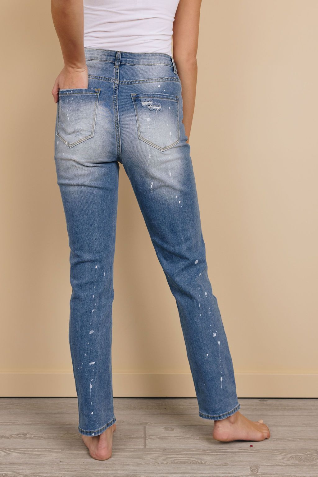 Shinda Ripped Straight Leg Jeans