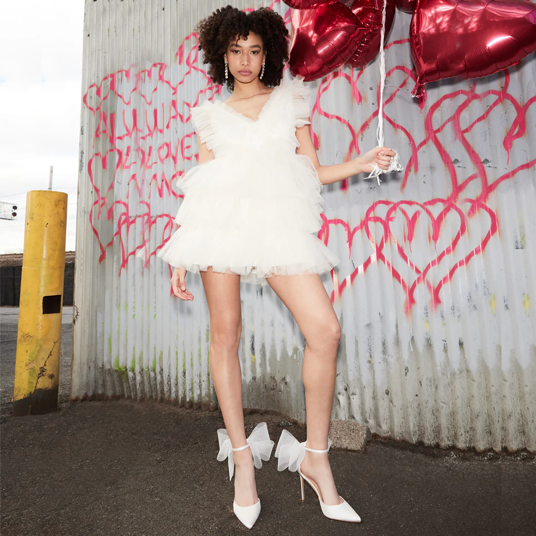 VALENTEEN WHITE FABRIC