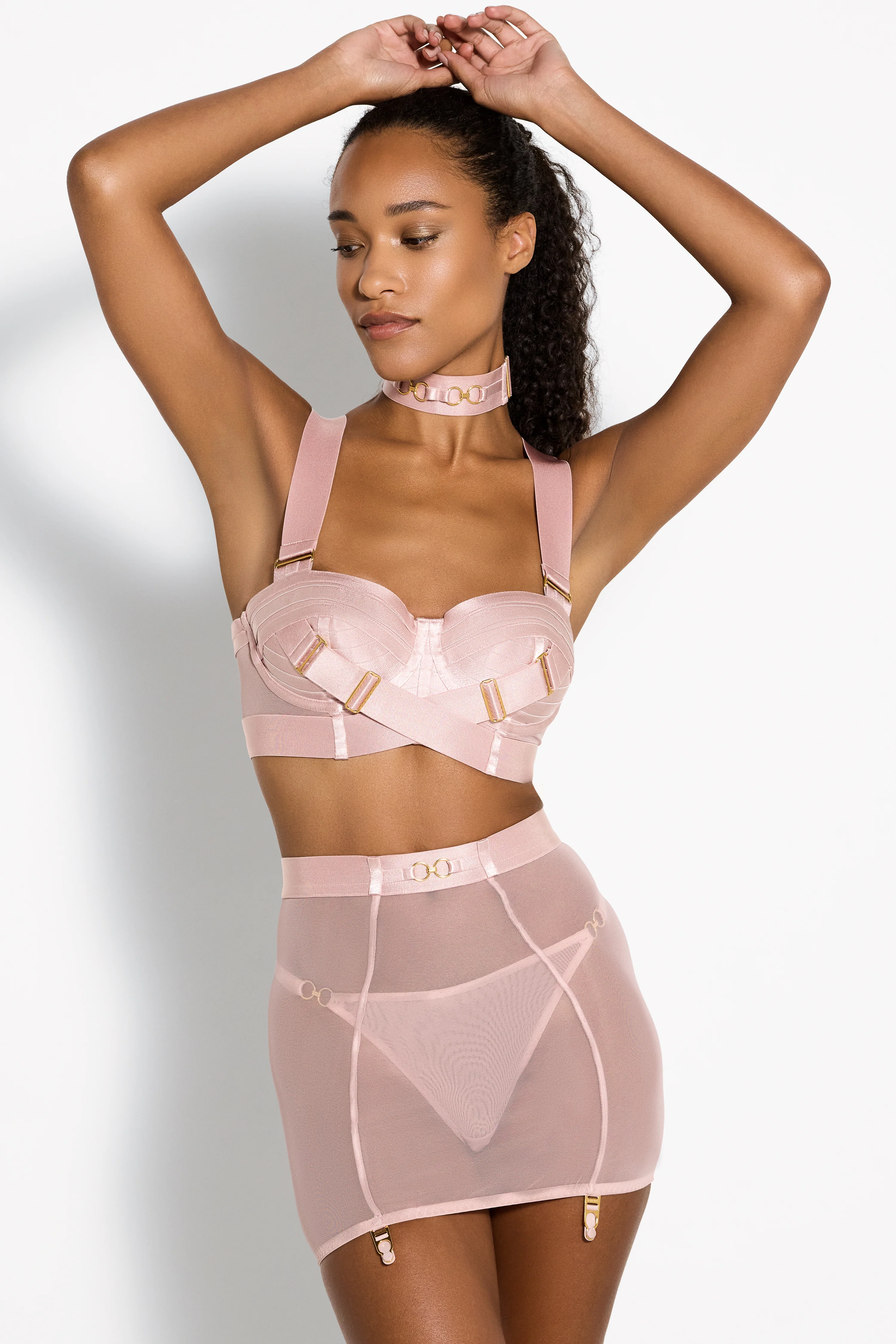 Retta Wide Strap Collar