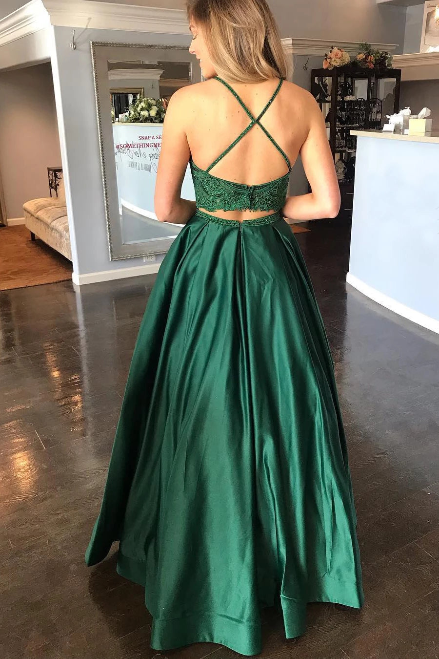 Unthony - Two Pieces Lace Top Backless Green Prom Dress with Pocket