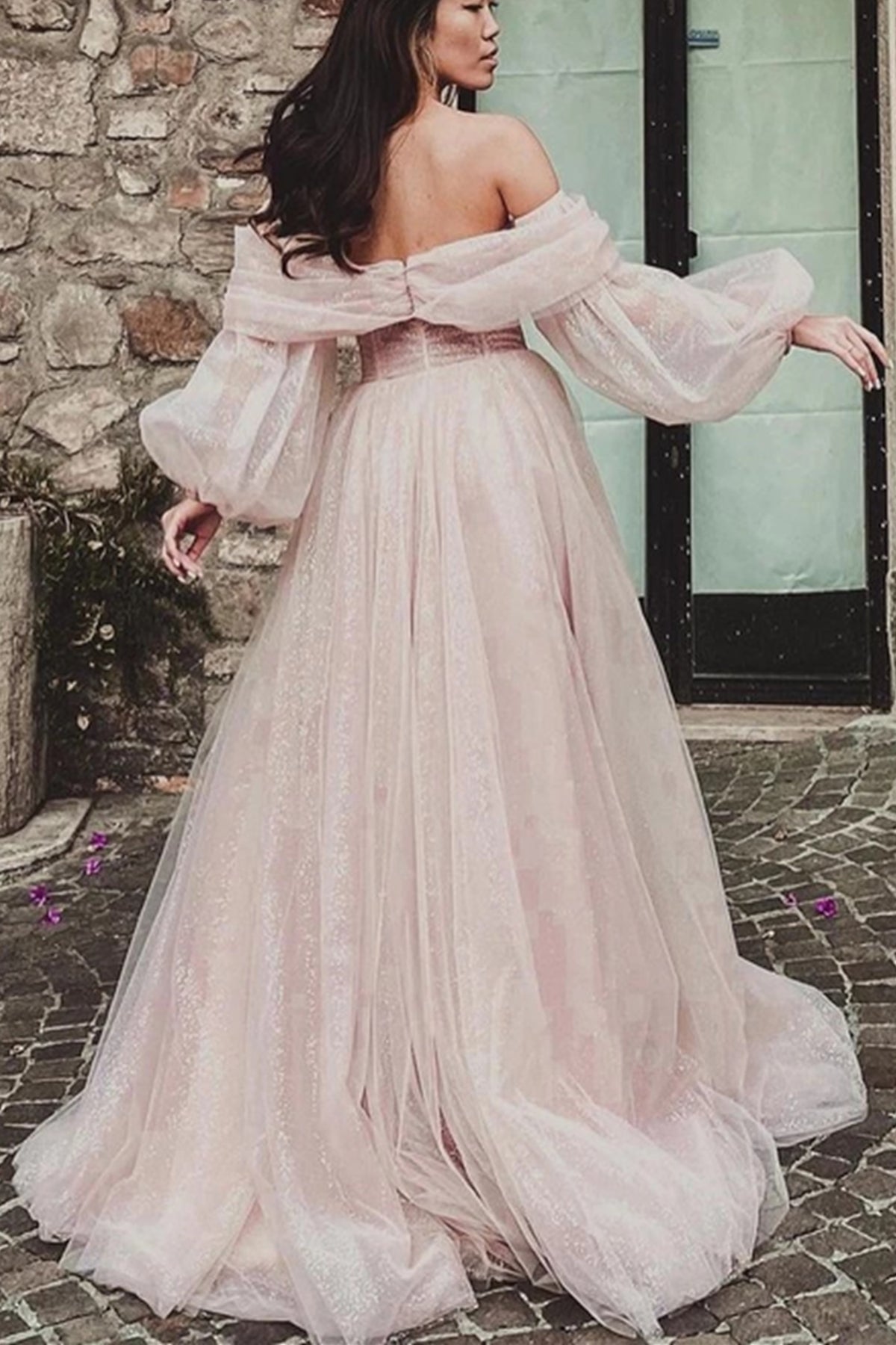 Unthony - Off Shoulder Dusty Pink Tulle Long Prom Dress with High Slit