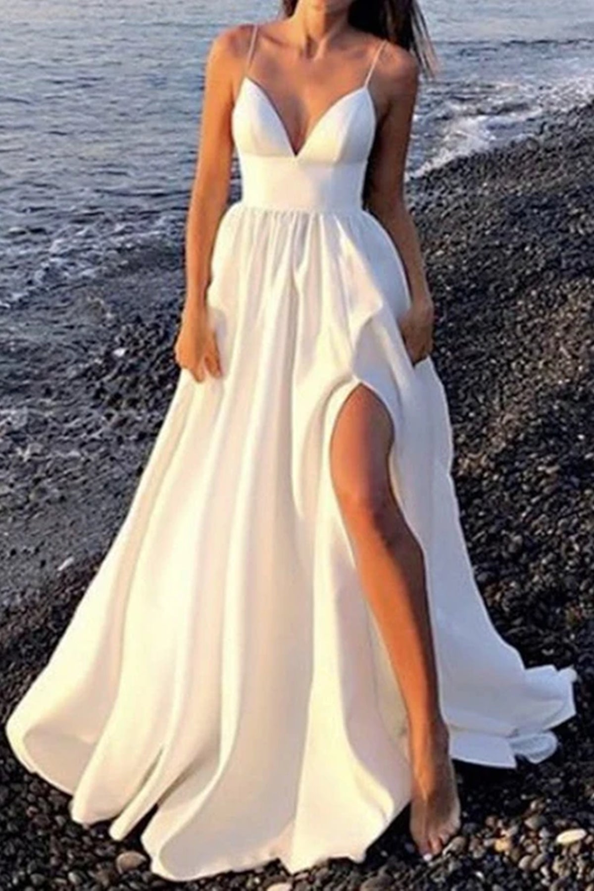 Unthony - V Neck Open Back White Long Prom Dress with High Slit