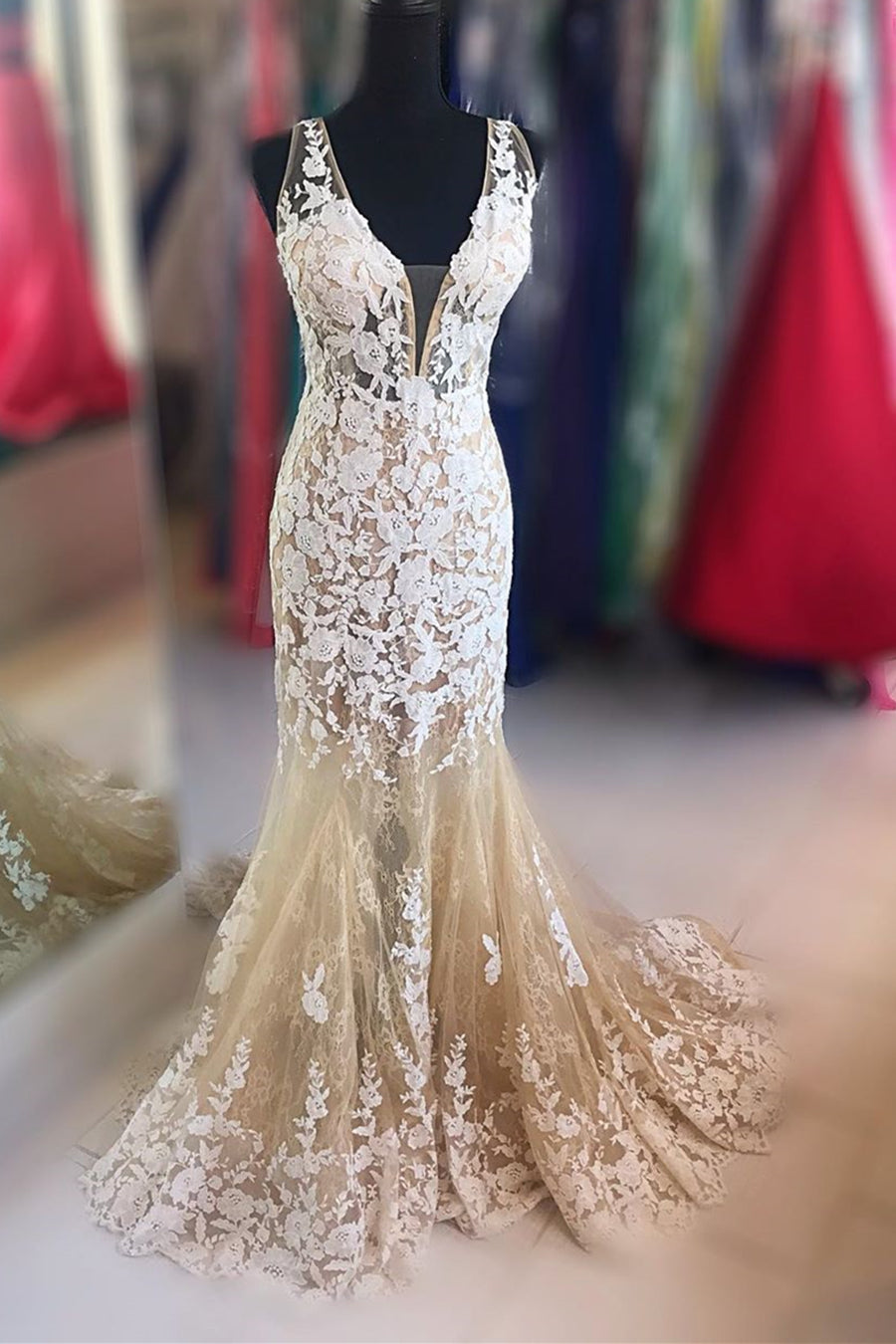 Unthony - Mermaid V Neck Champagne Lace Prom Dress