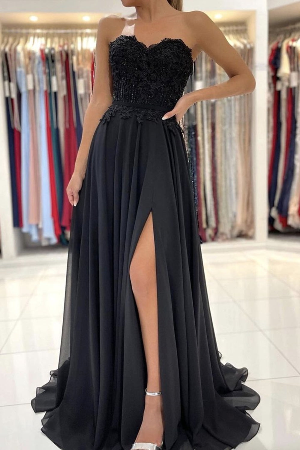 Unthony - Strapless Black Lace Long Prom Dress with High Slit