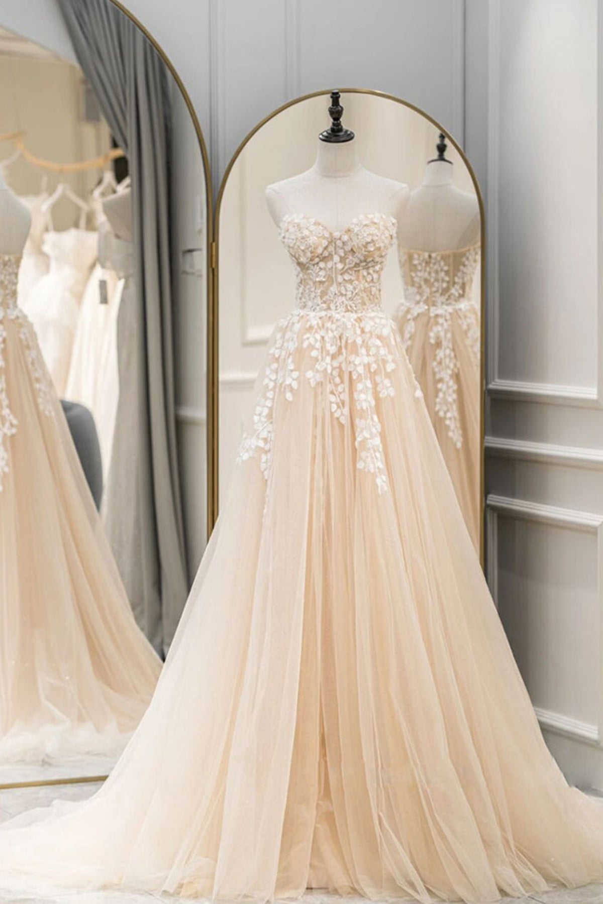 Unthony - Strapless Champagne Lace Tulle Long Prom Dress