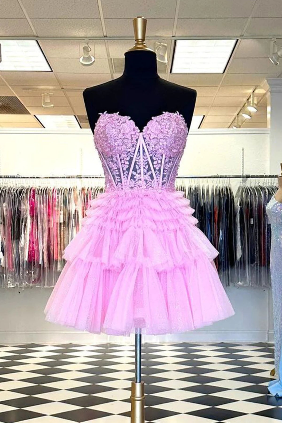 Unthony - Strapless Pink Lace Short Prom Dress