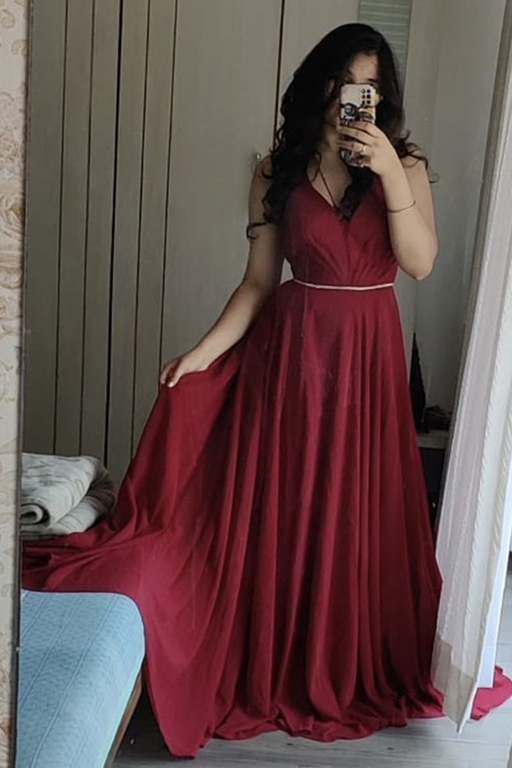 Unthony - A Line V Neck Burgundy Chiffon Long Prom Dress