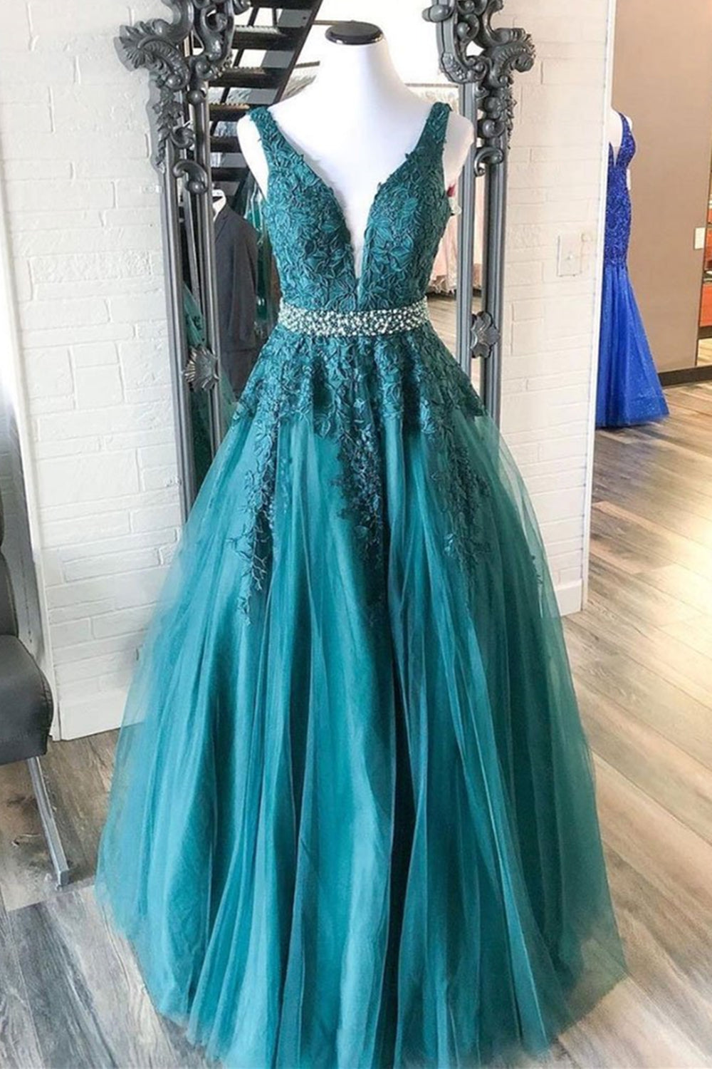 Unthony - V Neck Green Lace Long Prom Dress with Beaded Belt