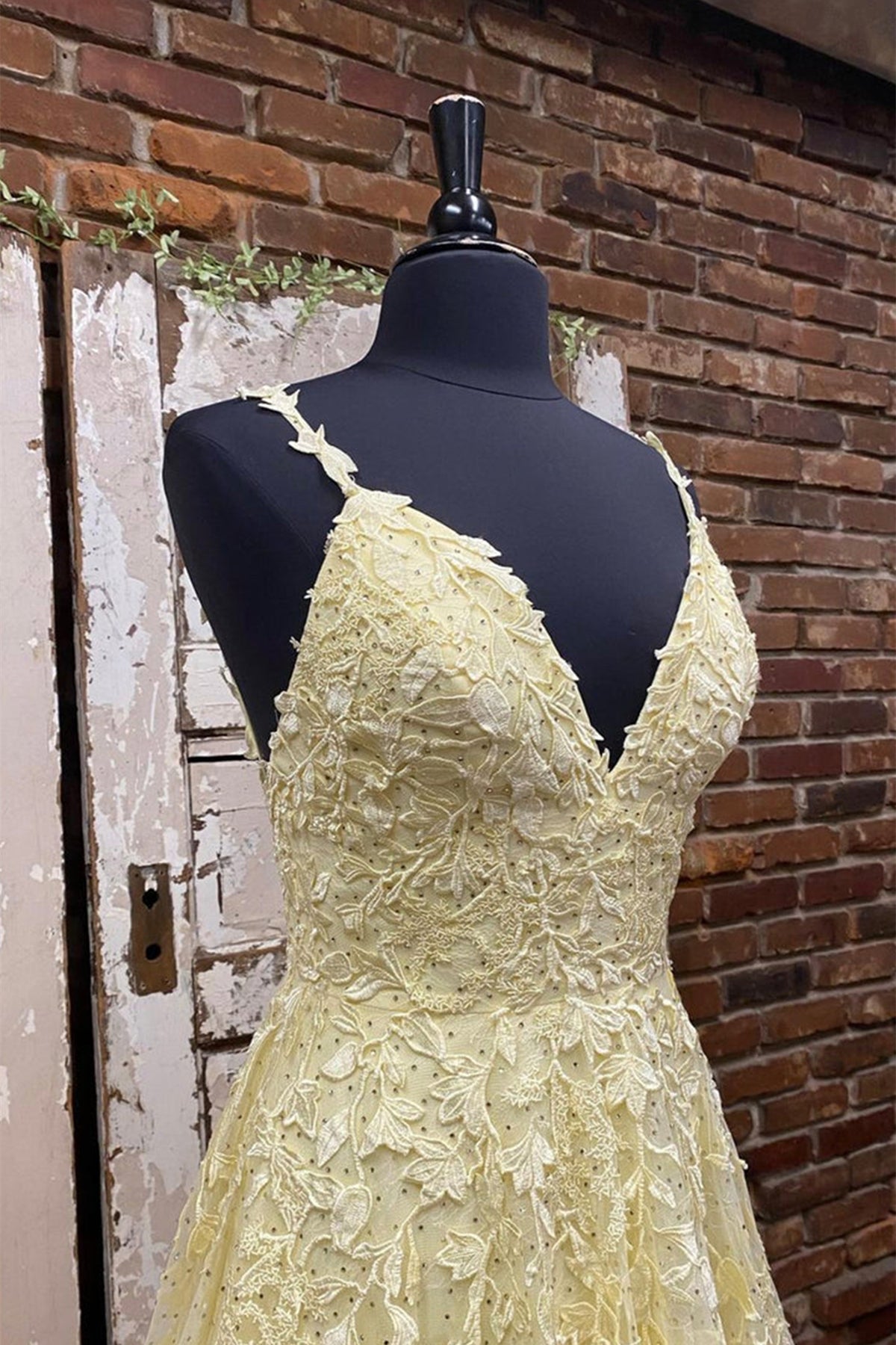 Unthony - A Line V Neck Beaded Yellow Lace Tulle Long Prom Dress