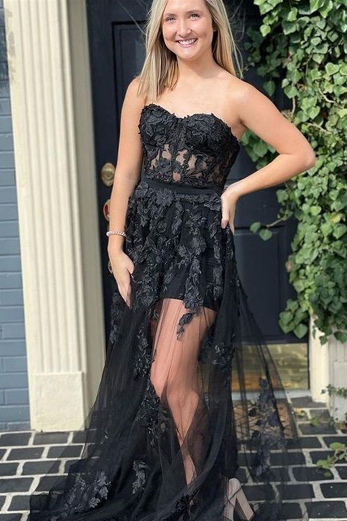 Unthony - Sweetheart Neck Black Lace Long Prom Dress