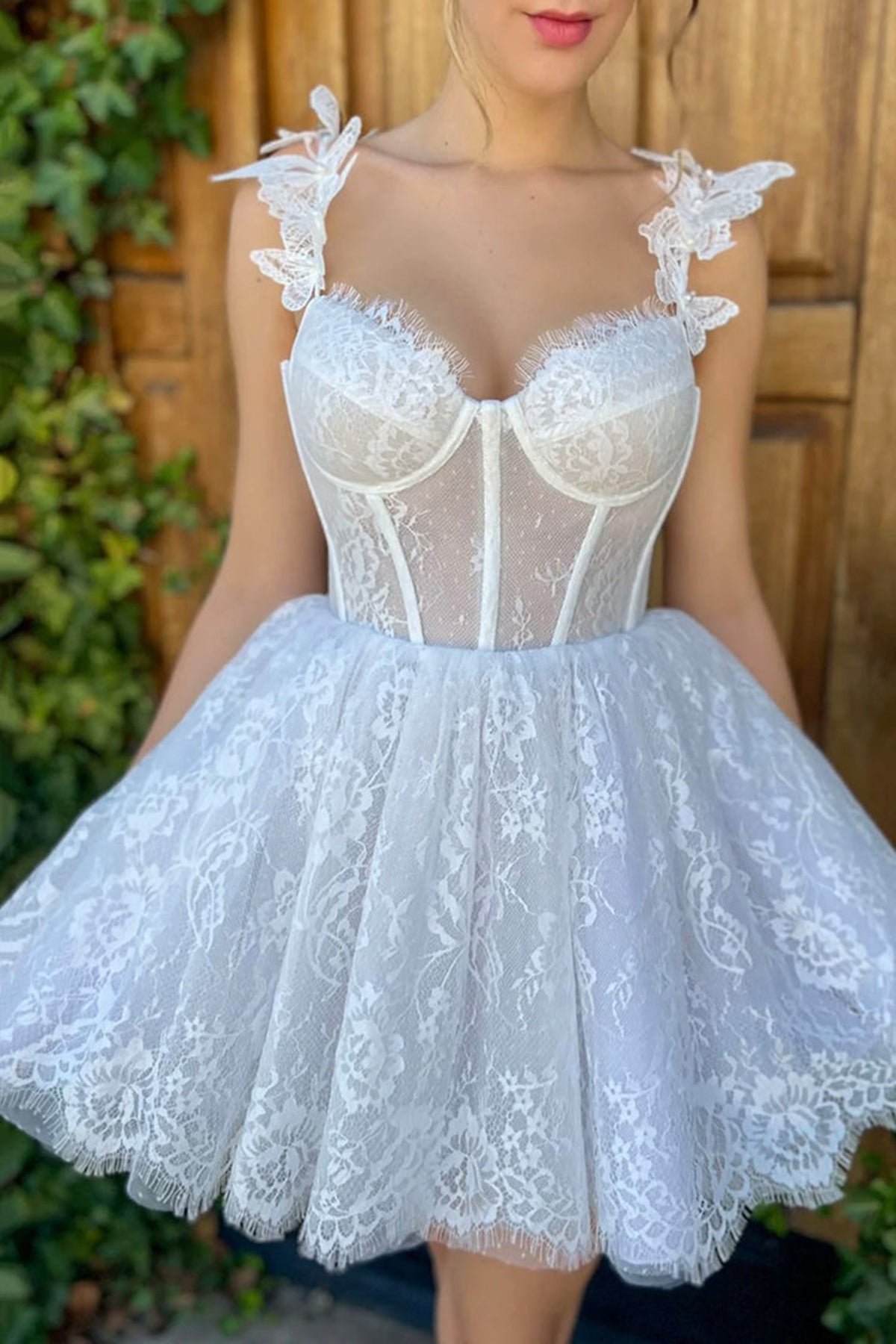 Unthony - Princess White Lace Short Prom Homecoming Dress