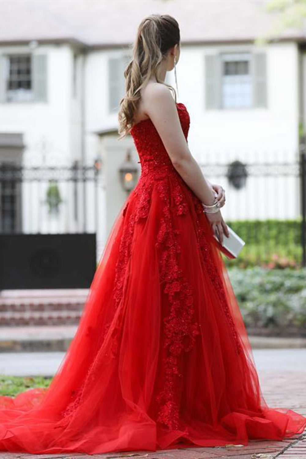 Unthony - Strapless Red Lace Long Prom Dress with Train