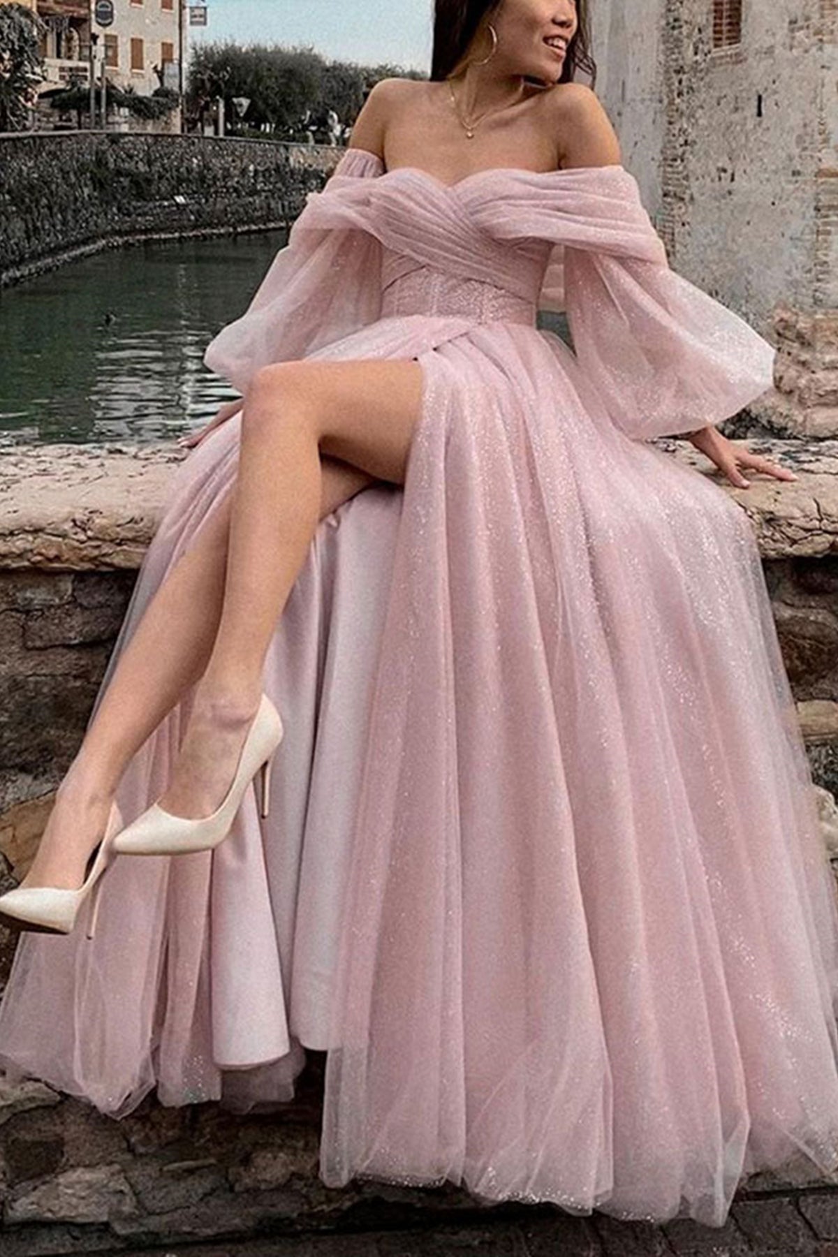 Unthony - Off Shoulder Dusty Pink Tulle Long Prom Dress with High Slit