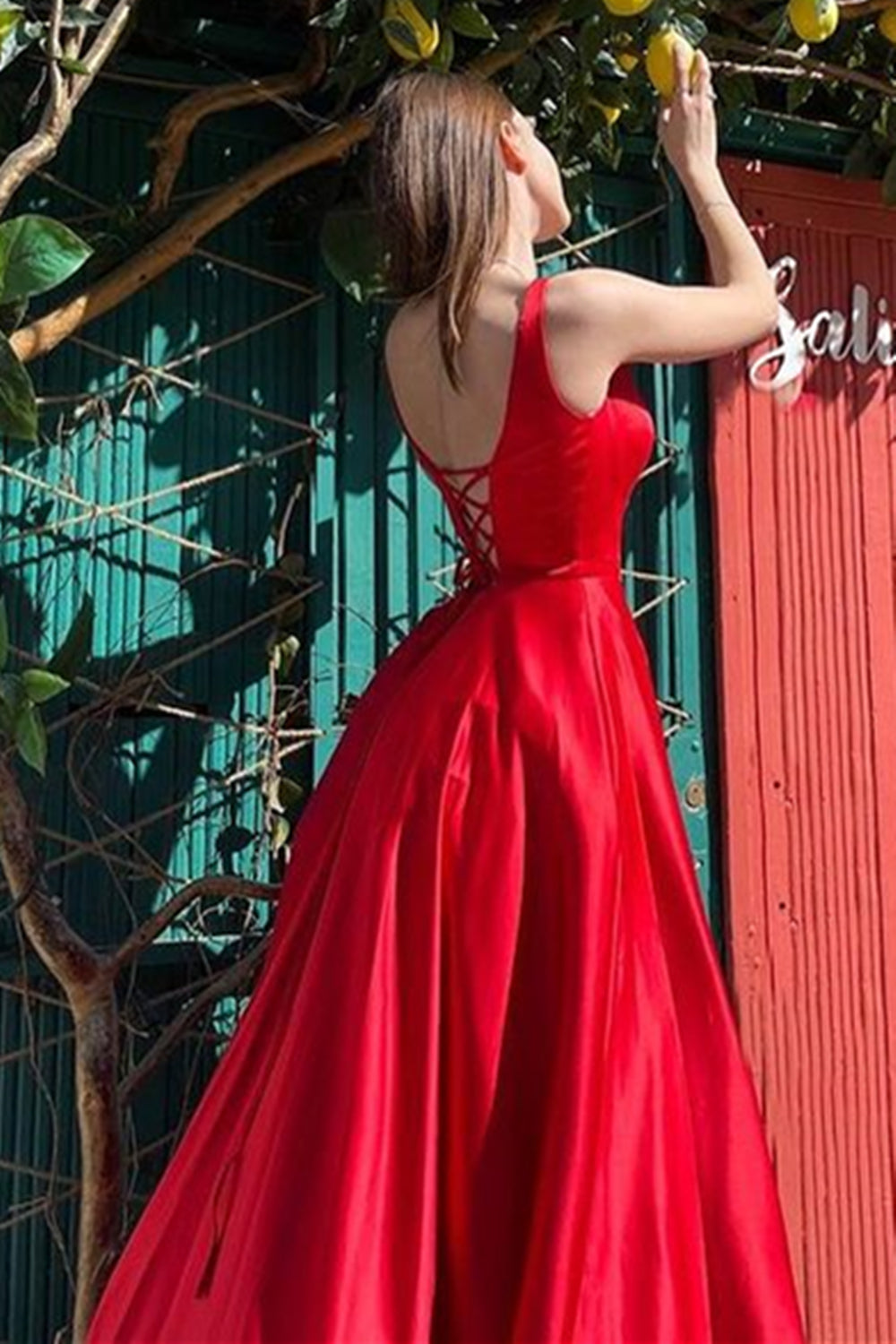Unthony - Simple Red Satin High Slit Long Prom Dress