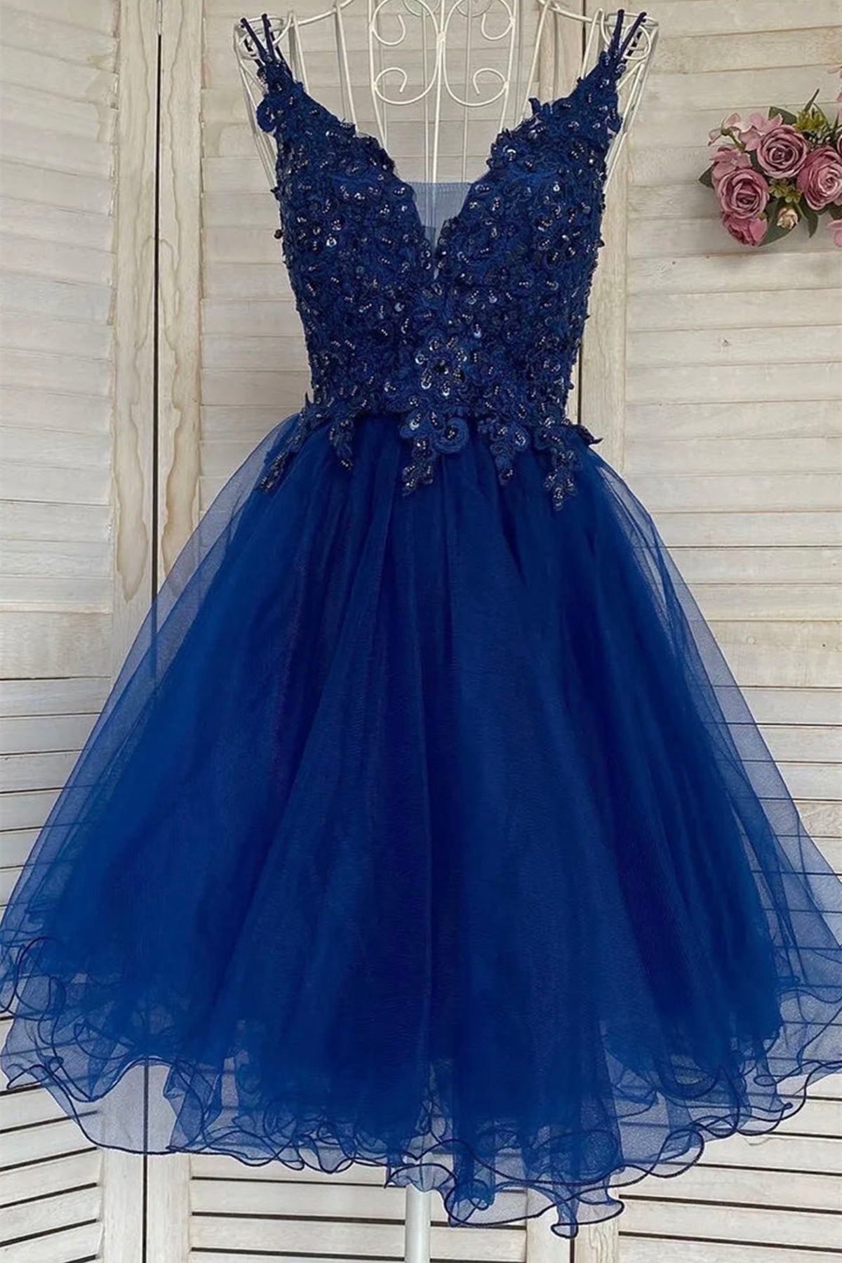Unthony - V Neck Short Blue Lace Prom Dress