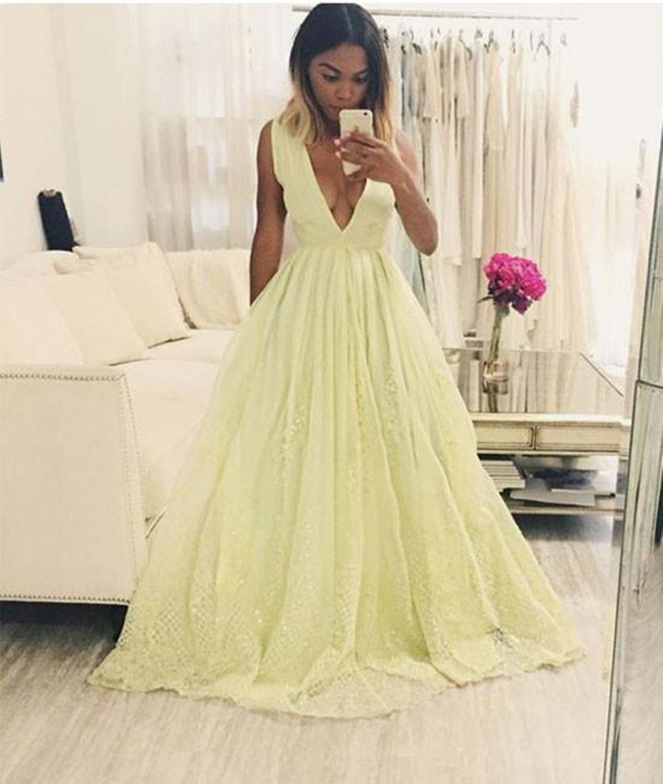 Unthony - A Line V Neck Lace Yellow Long Prom Dresses