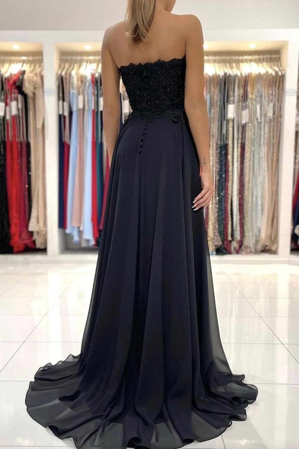 Unthony - Strapless Black Lace Long Prom Dress with High Slit