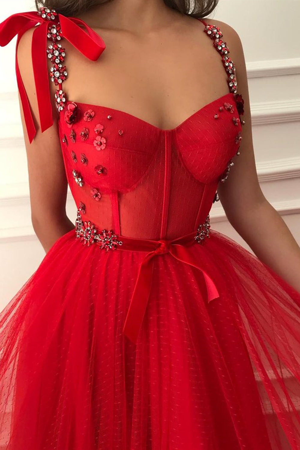 Unthony - Sweetheart Neck Beaded Red Floral Long Prom Dress