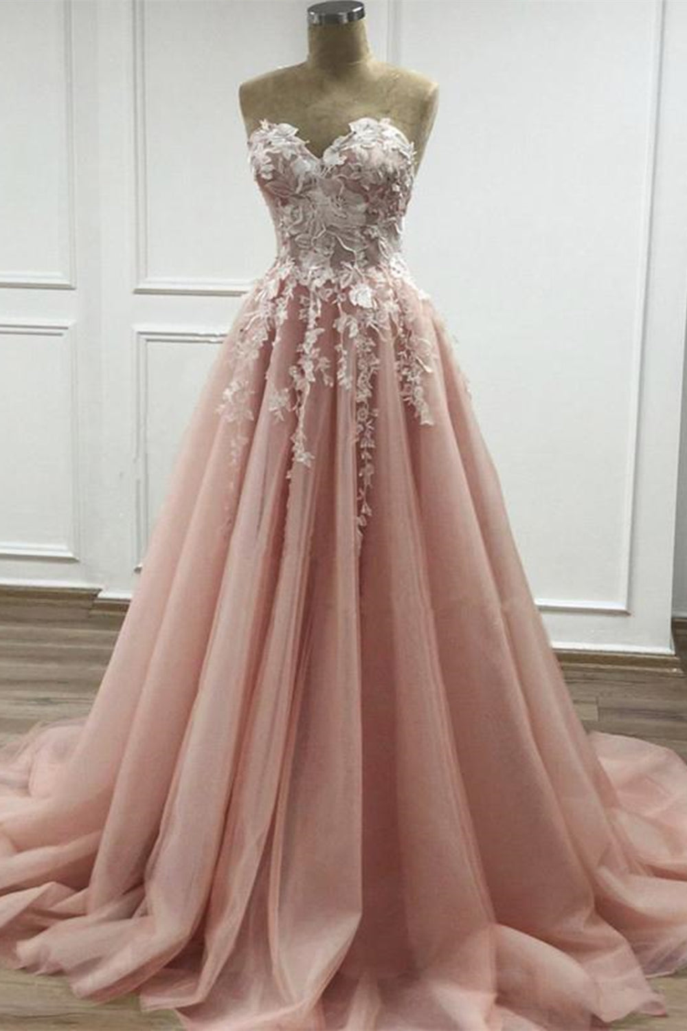 Unthony - Strapless Sweetheart Neck Pink Lace Appliques Long Prom Dress