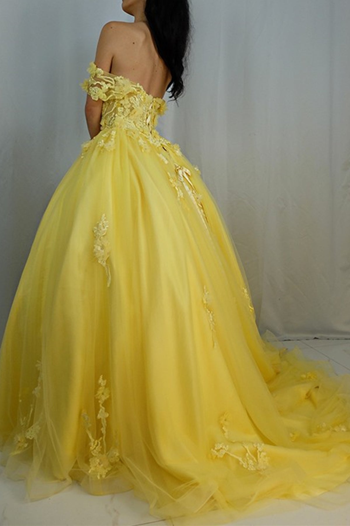 Unthony - Off Shoulder Yellow Lace Tulle Long Prom Dress