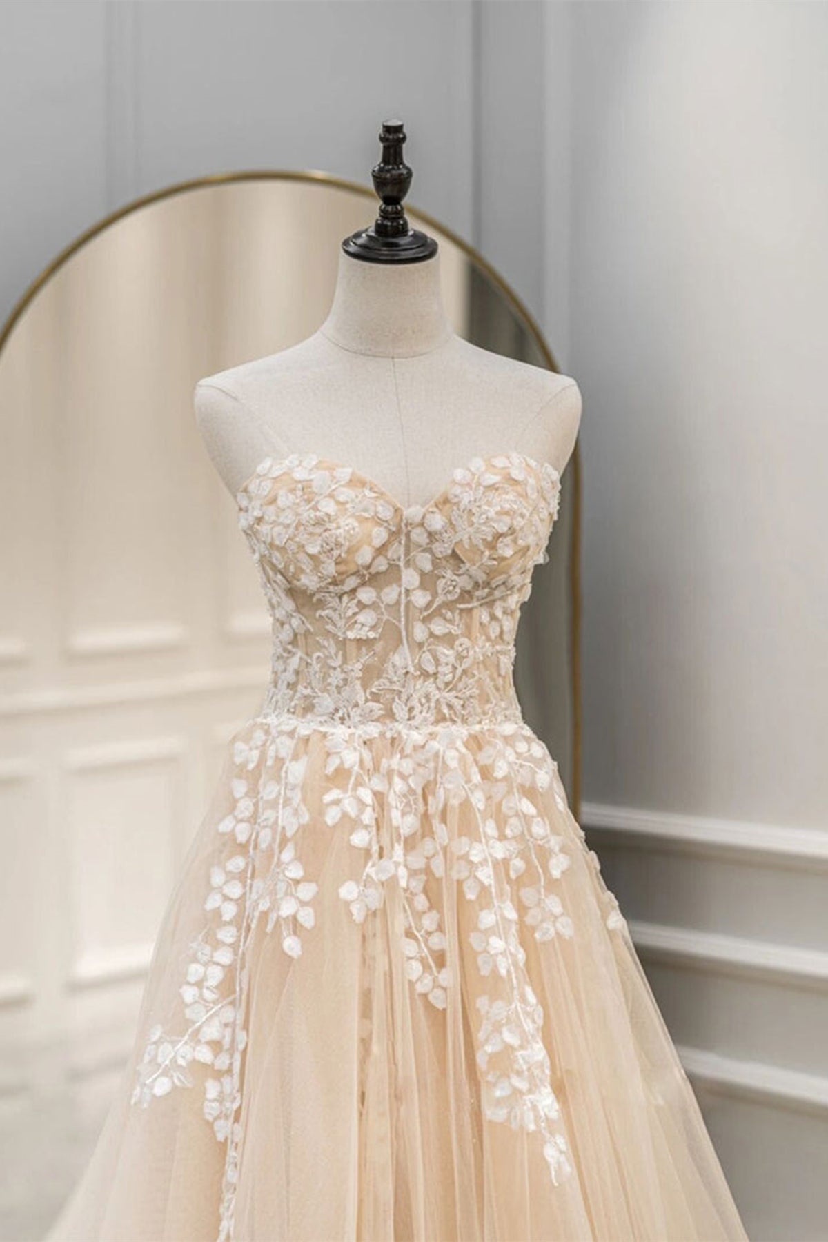 Unthony - Strapless Champagne Lace Tulle Long Prom Dress