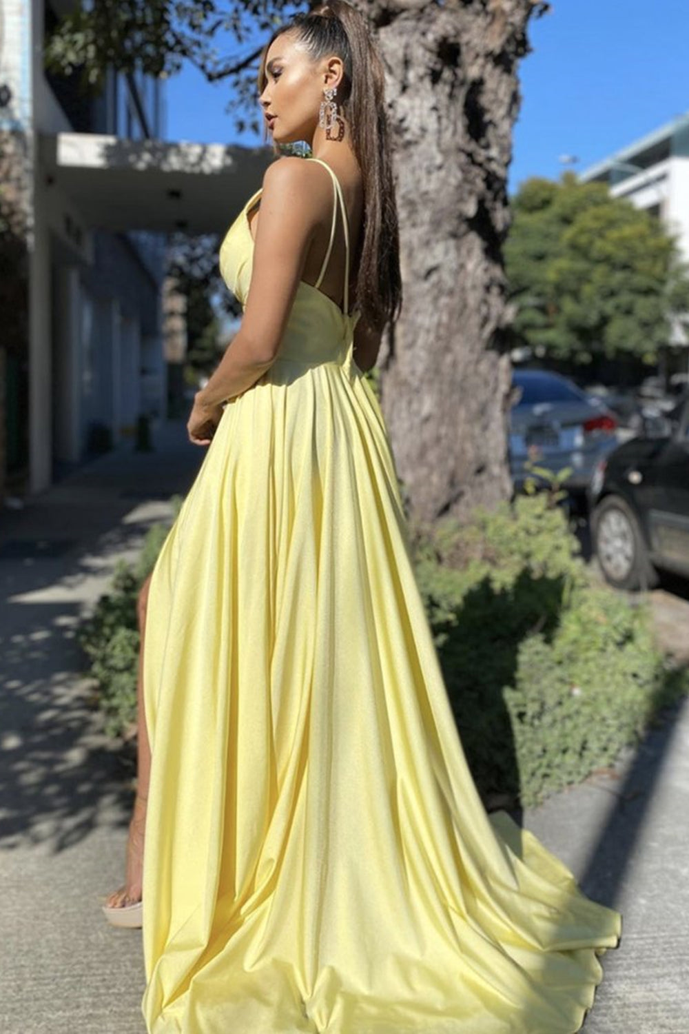 Unthony - Simple V Neck Backless Yellow Satin Long Prom Dress with Slit