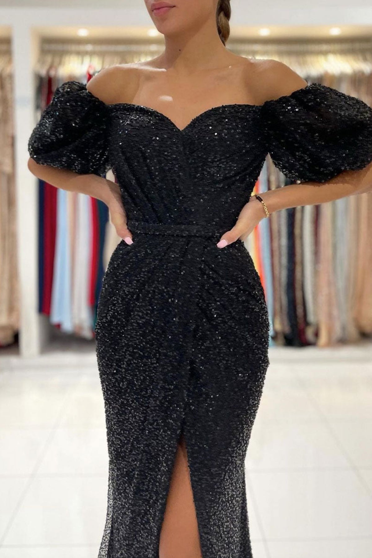 Unthony - Shiny Tulle Mermaid Off Shoulder Black Long Prom Dress with High Slit