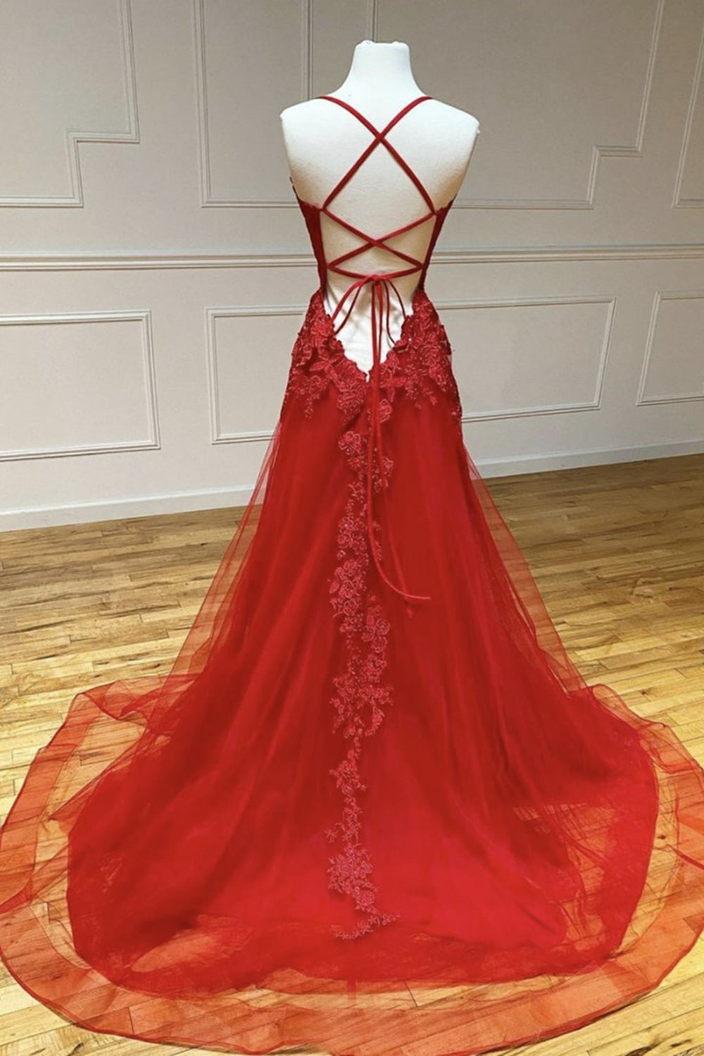 Unthony - A Line Backless Red Lace Long Prom Dress
