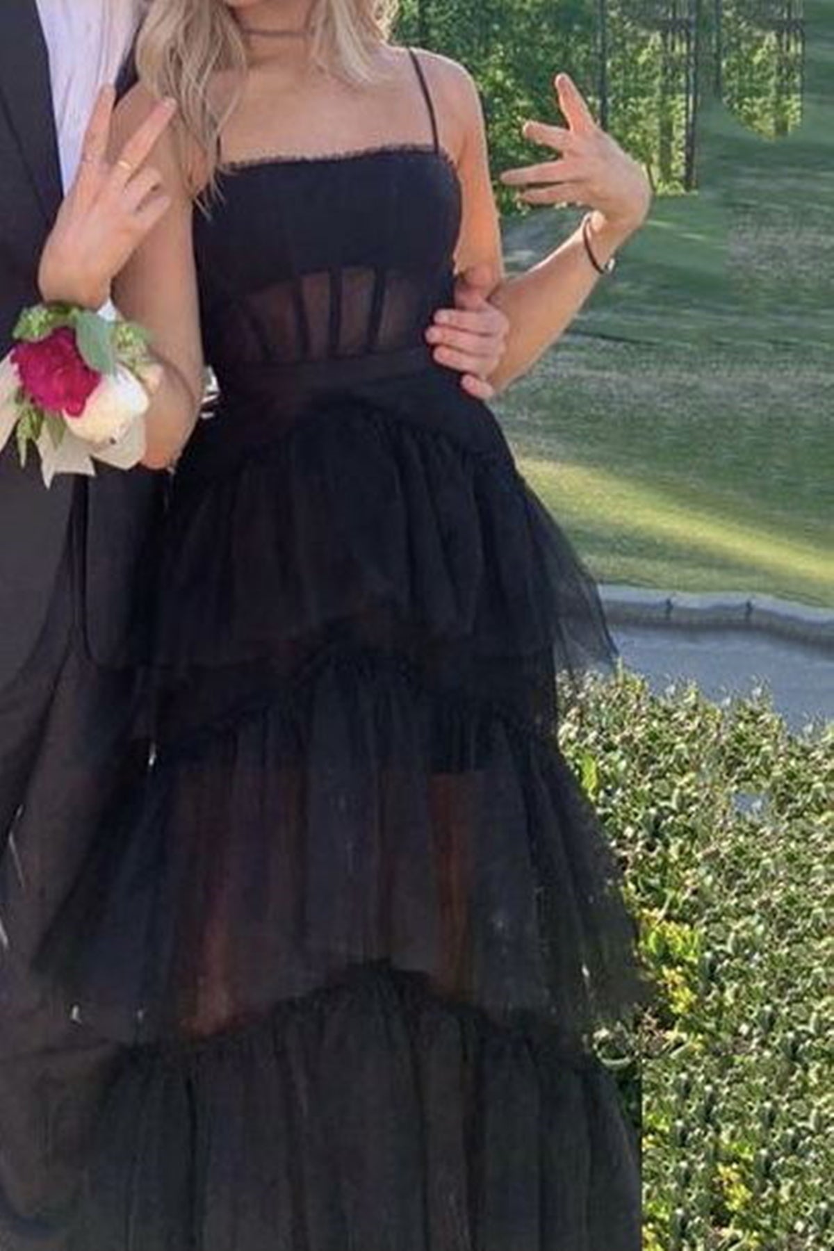 Unthony - Elegant Open Back Layered Black Tulle Long Prom Dress