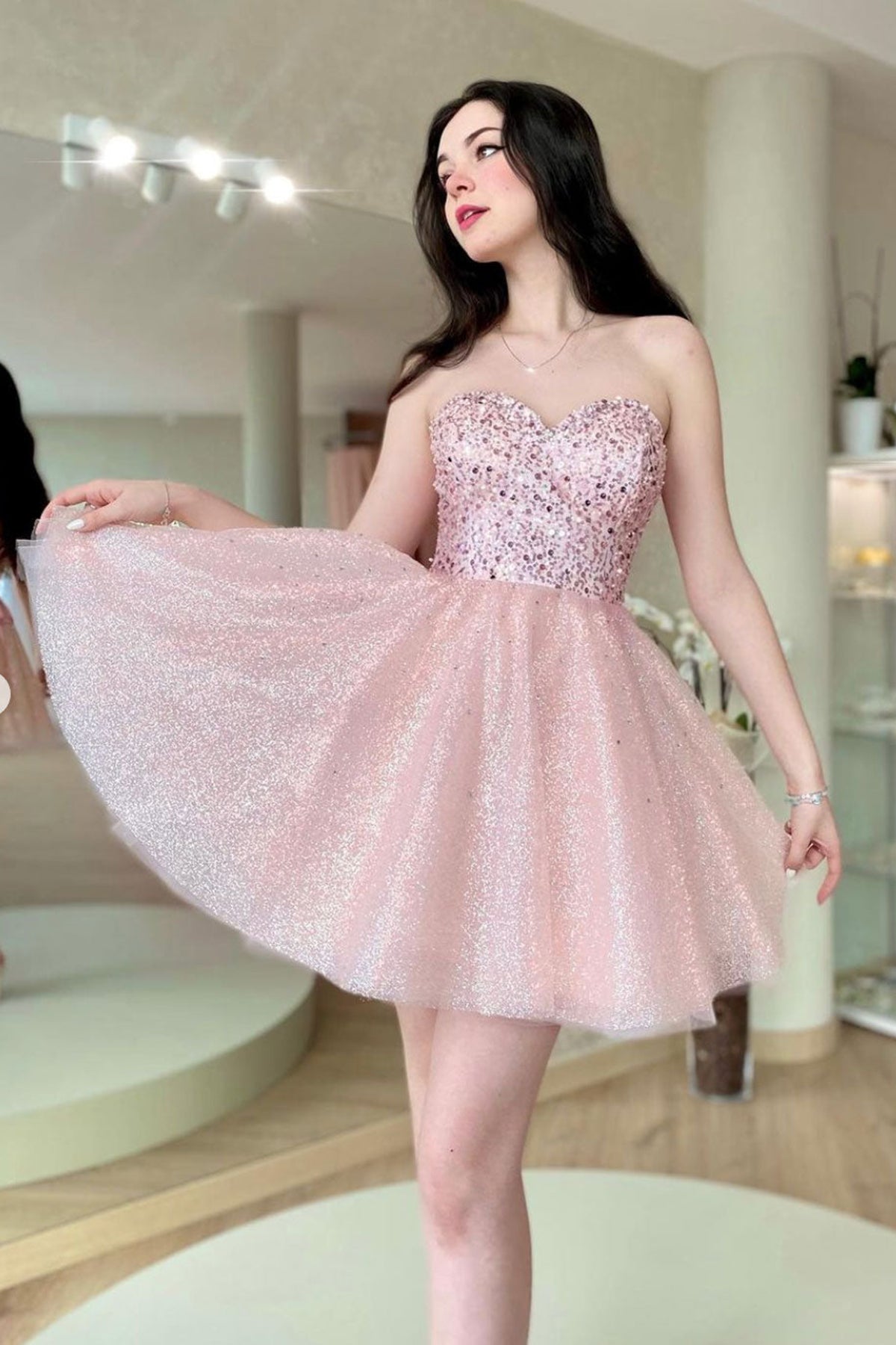 Unthony - Sweetheart Neck Strapless Pink Sequins Short Prom Dress