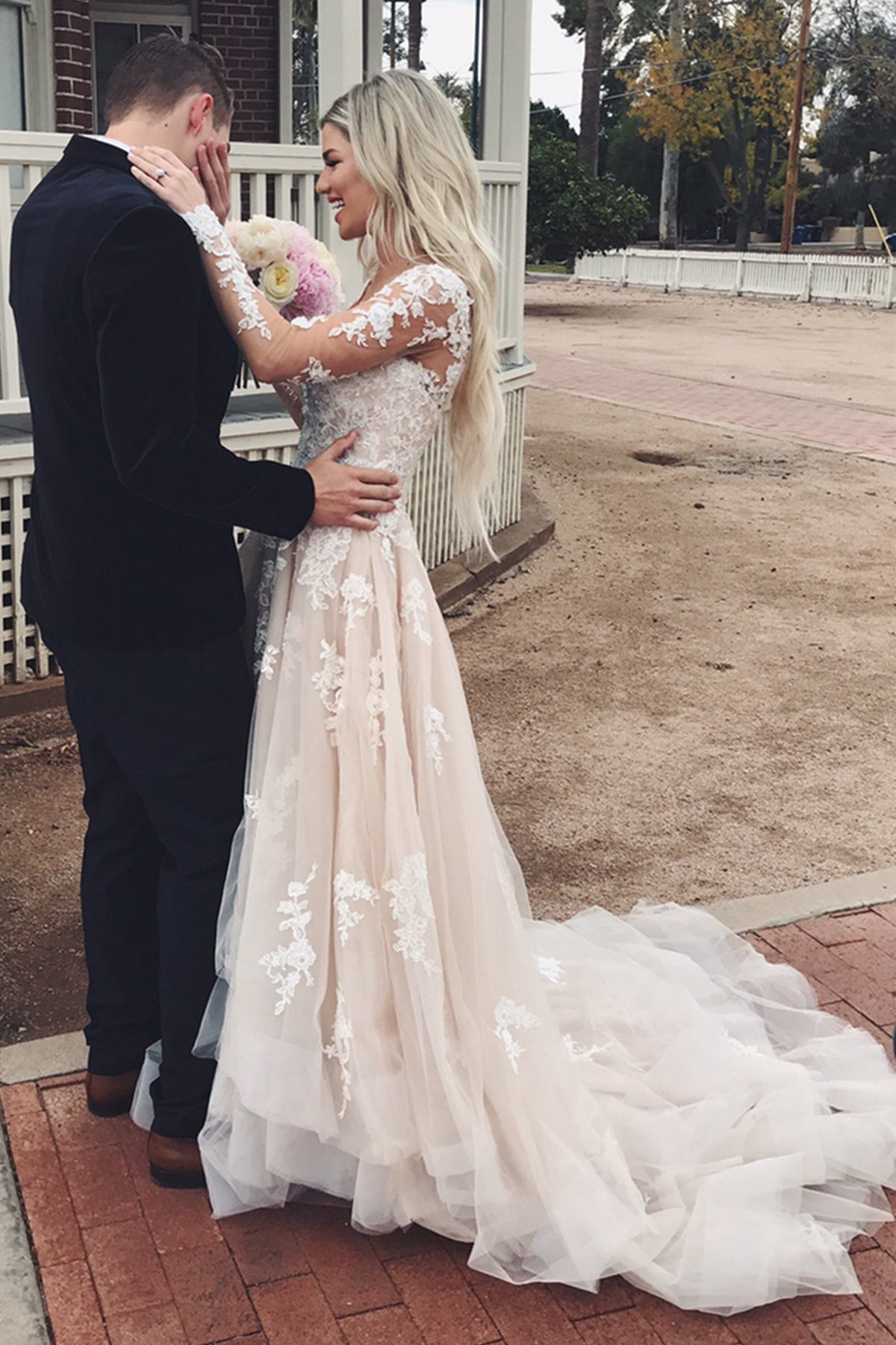 Unthony - High Low Long Sleeves Champagne Lace Prom Wedding Dress