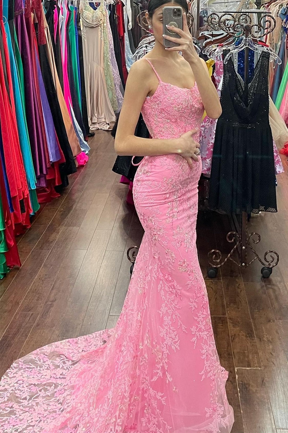 Unthony - Backless Mermaid Pink Lace Long Prom Dress