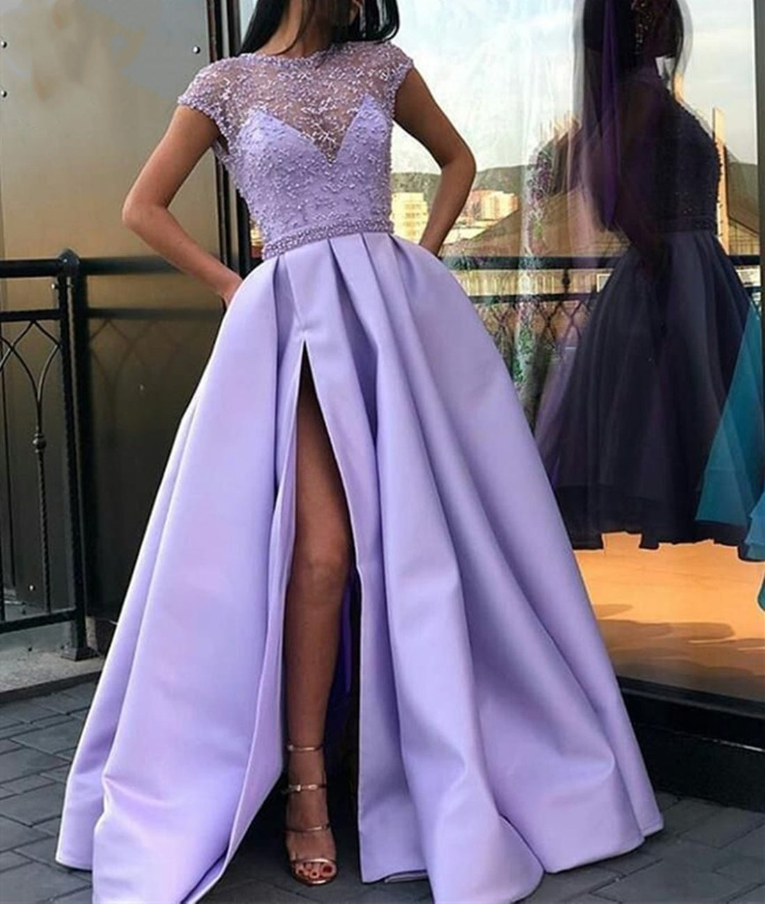 Unthony - Round Neck Cap Sleeve Beading Lilac Long Prom Dress with High Slit