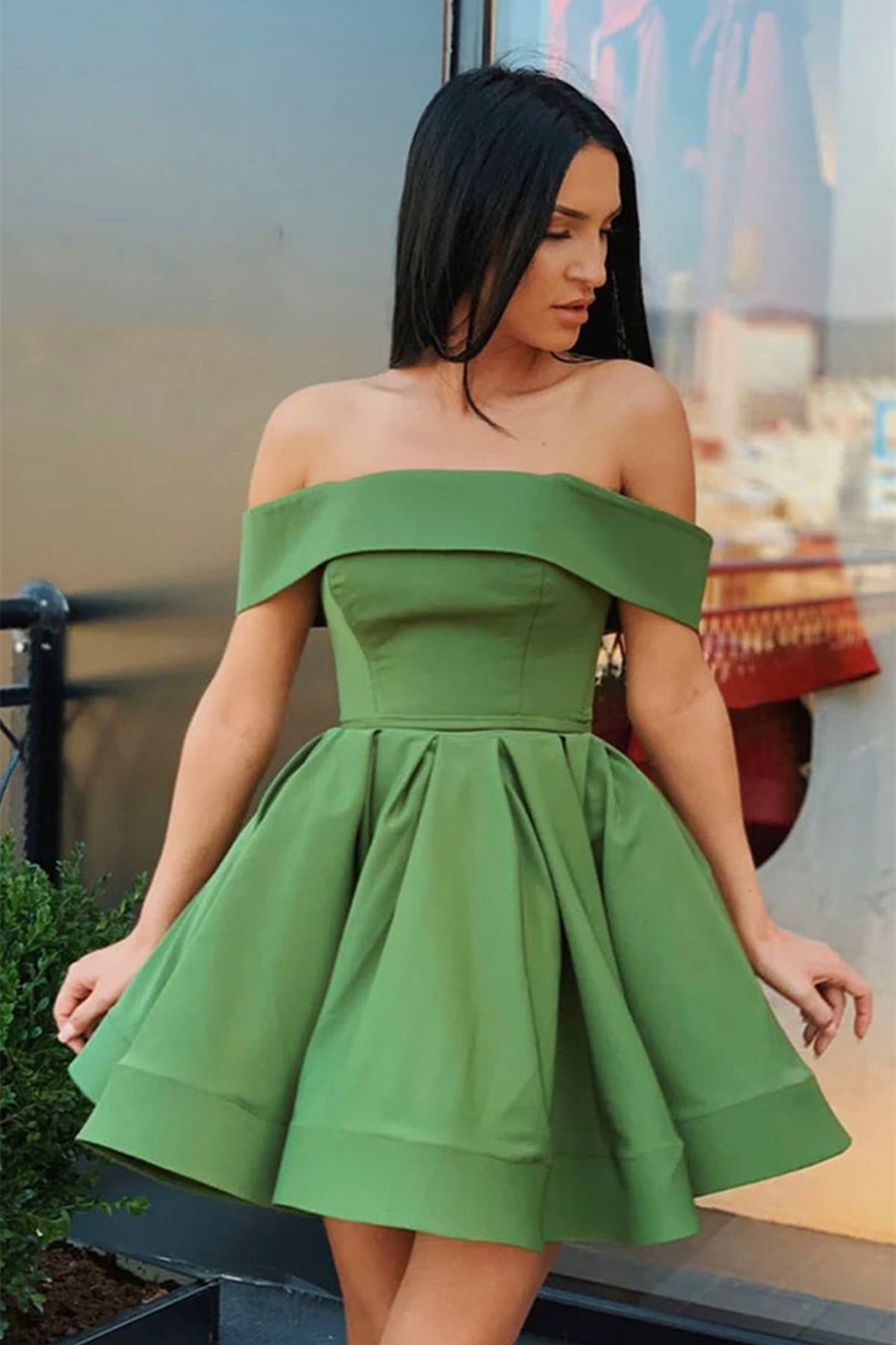 Unthony - Off Shoulder Green Satin Short Prom Homecoming Dress