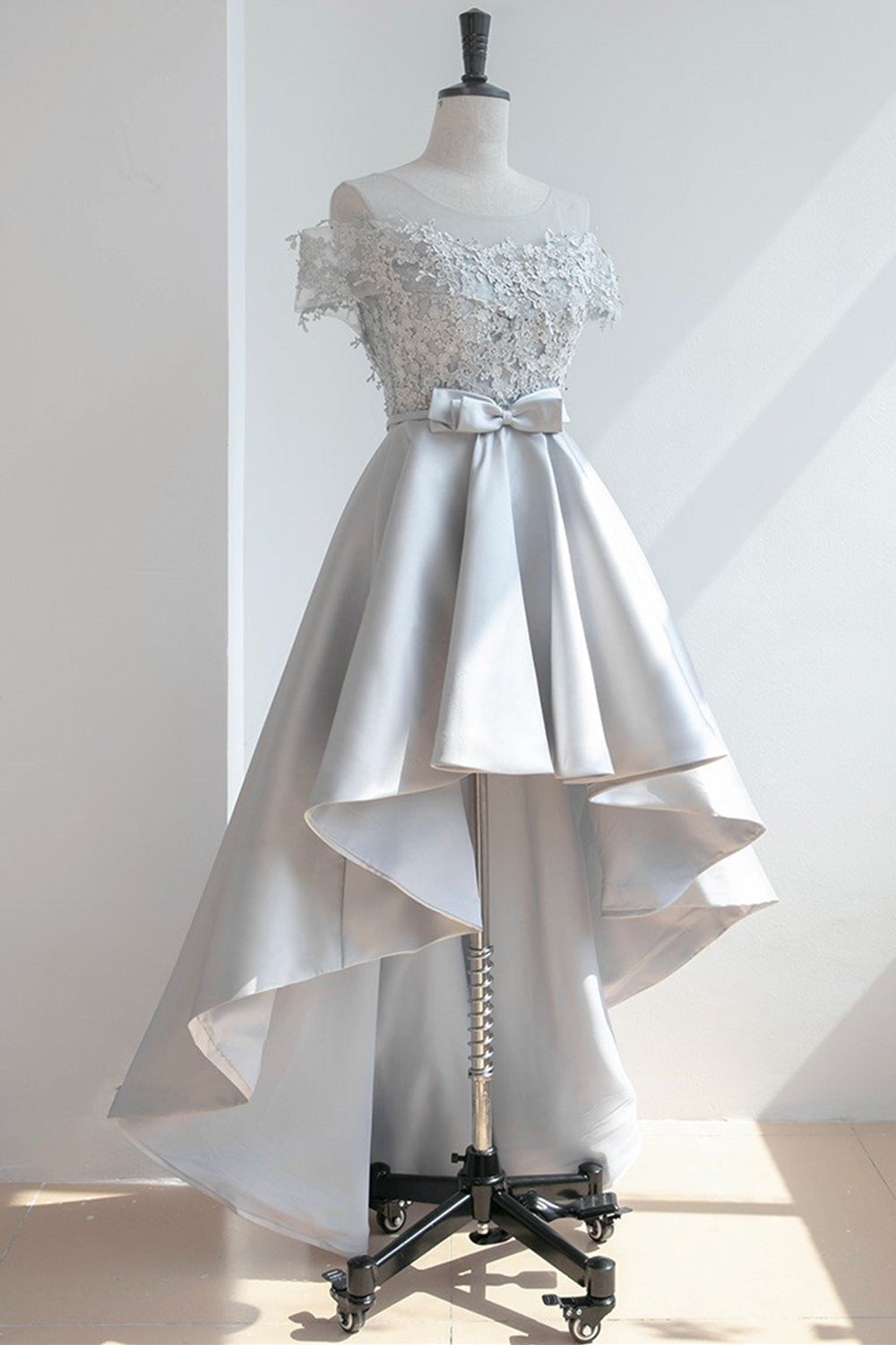 Unthony - High Low Off Shoulder Gray Lace Prom Dress