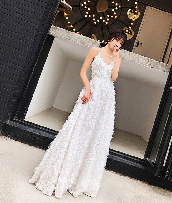 Unthony - A Line Spaghetti Straps V Neck Backless White Lace Long Prom Dresses