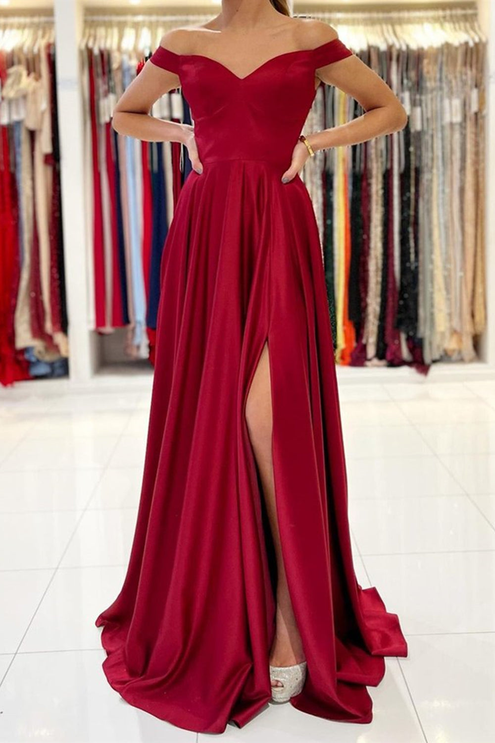 Unthony - Simple Off the Shoulder Burgundy Satin Long Prom Dress with Slit