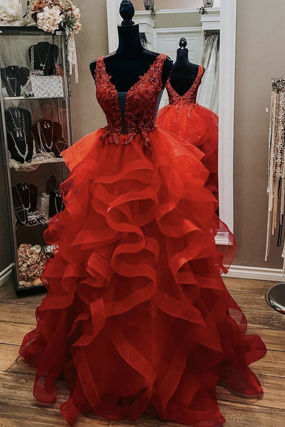 Unthony - Gorgeous V Neck Open Back Red Lace Long Prom Dress