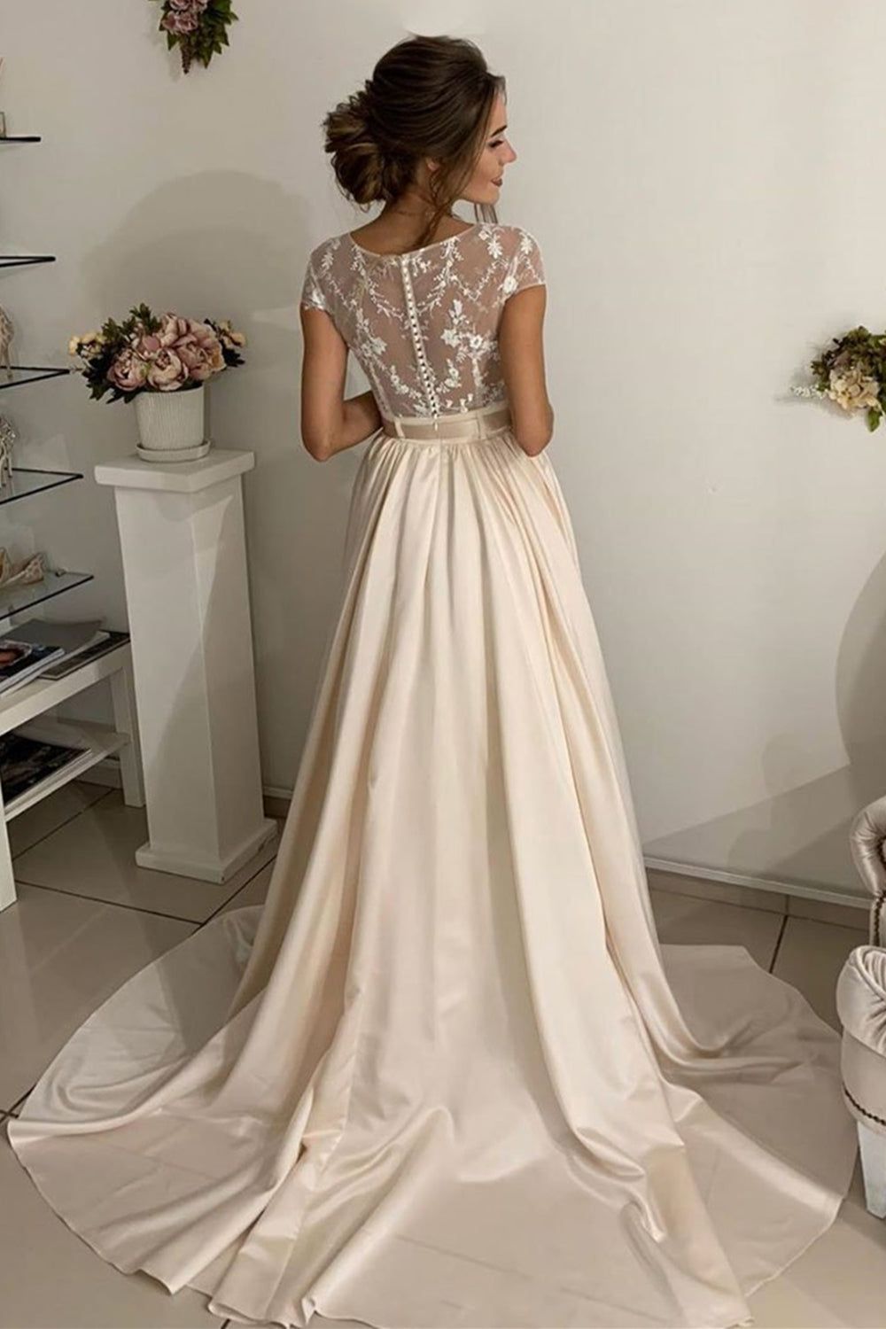 Unthony - Round Neck Cap Sleeves Light Champagne Lace Long Prom Dress