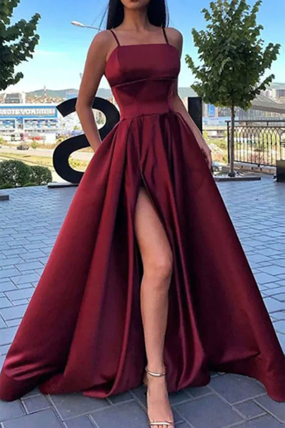Unthony - Simple Black/Burgundy/Red Satin Long Prom Dress with High Slit