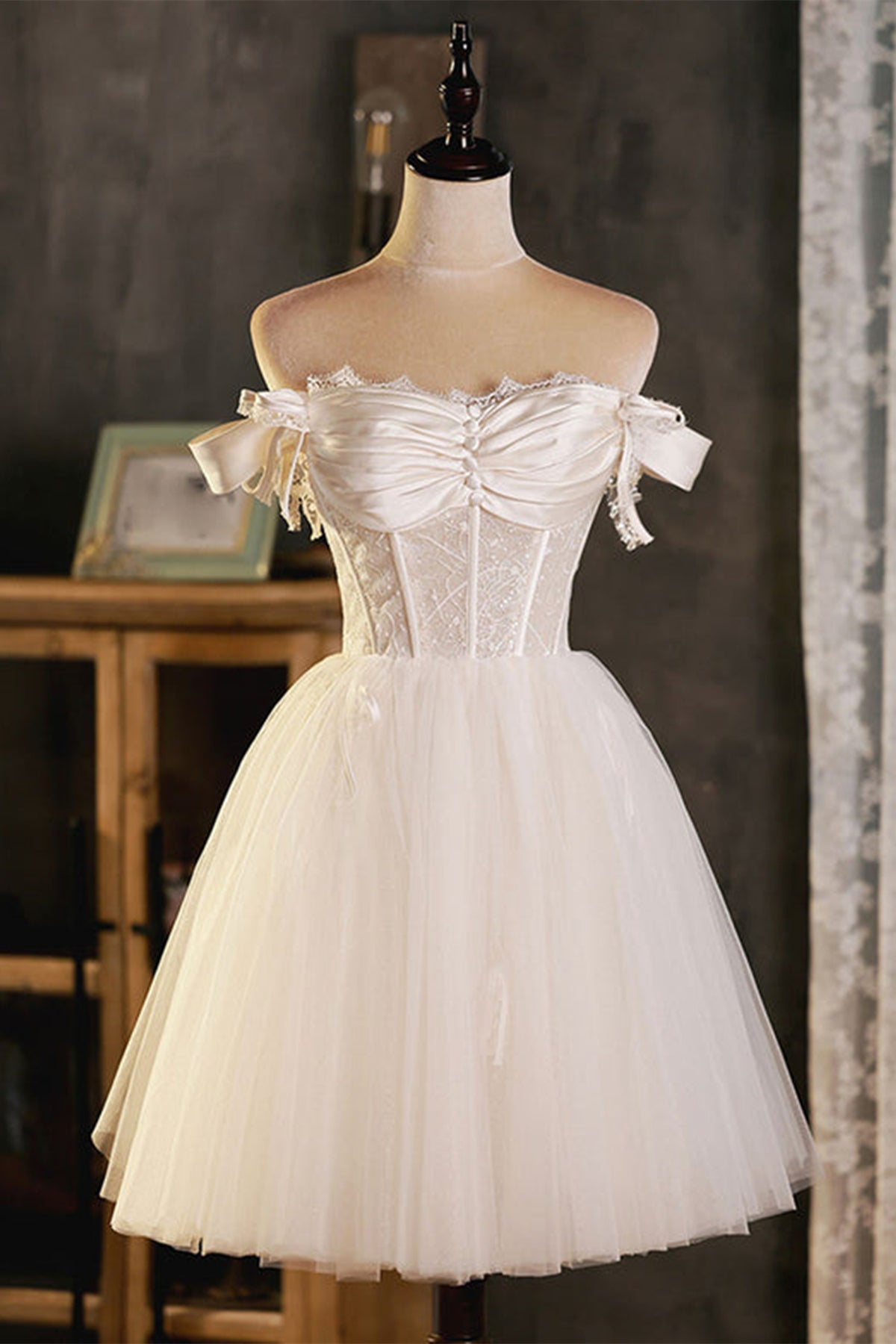 Unthony - Pretty Off Shoulder Ivory Prom Dresses Short