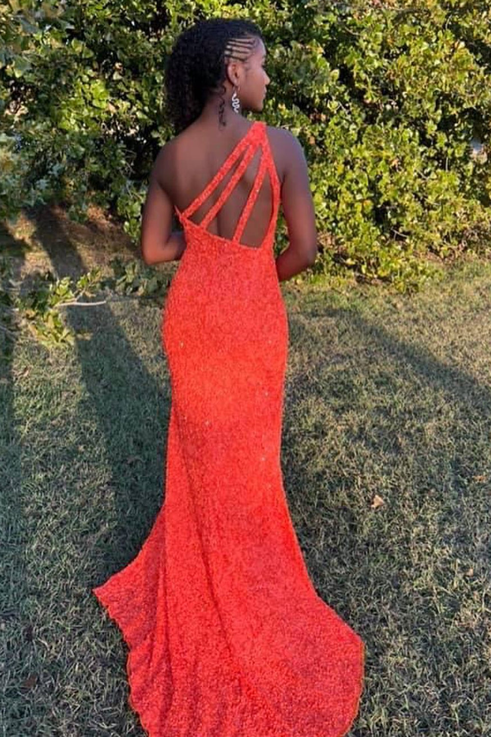 Unthony - One Shoulder Open Back Mermaid Orange Sequins Long Prom Dress