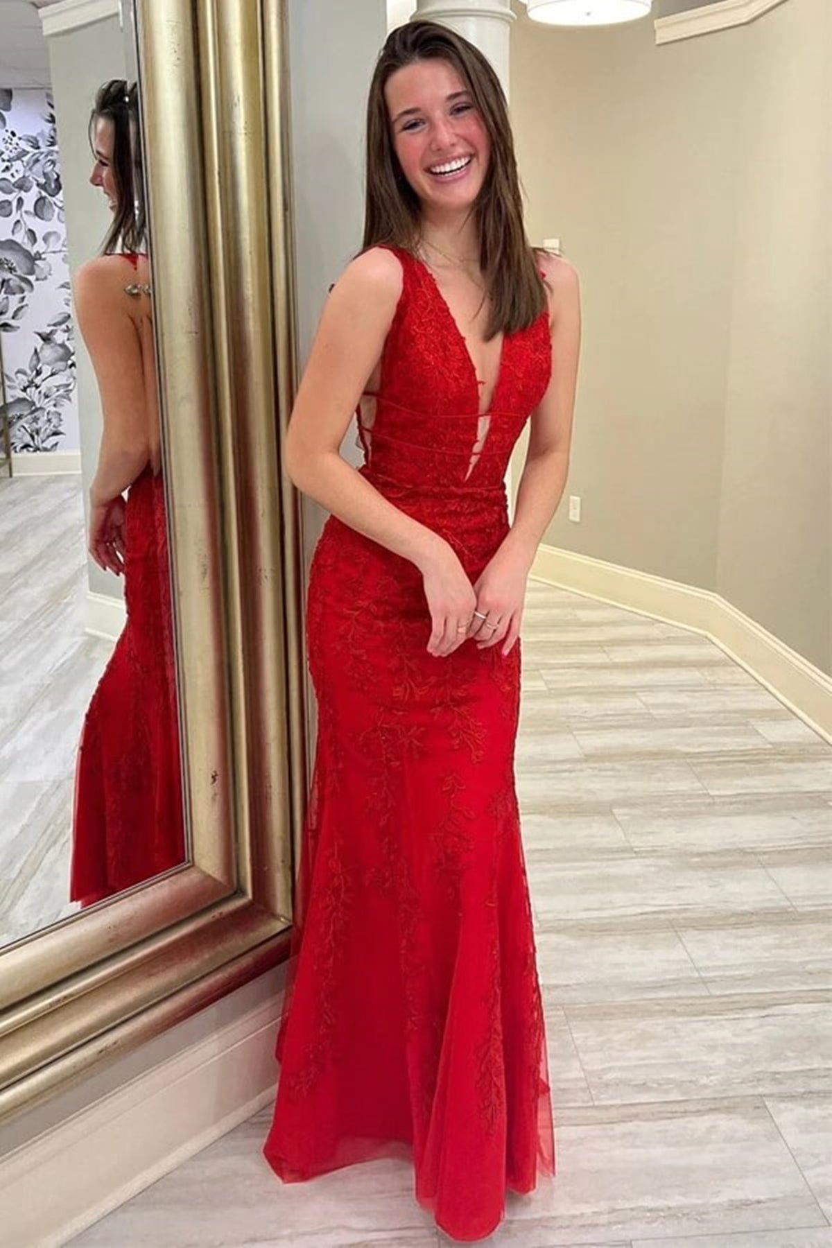 Unthony - Deep V Neck Mermaid Red Lace Long Prom Dress